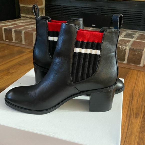 Calvin Klein Boots 7M - Picture 3 of 6